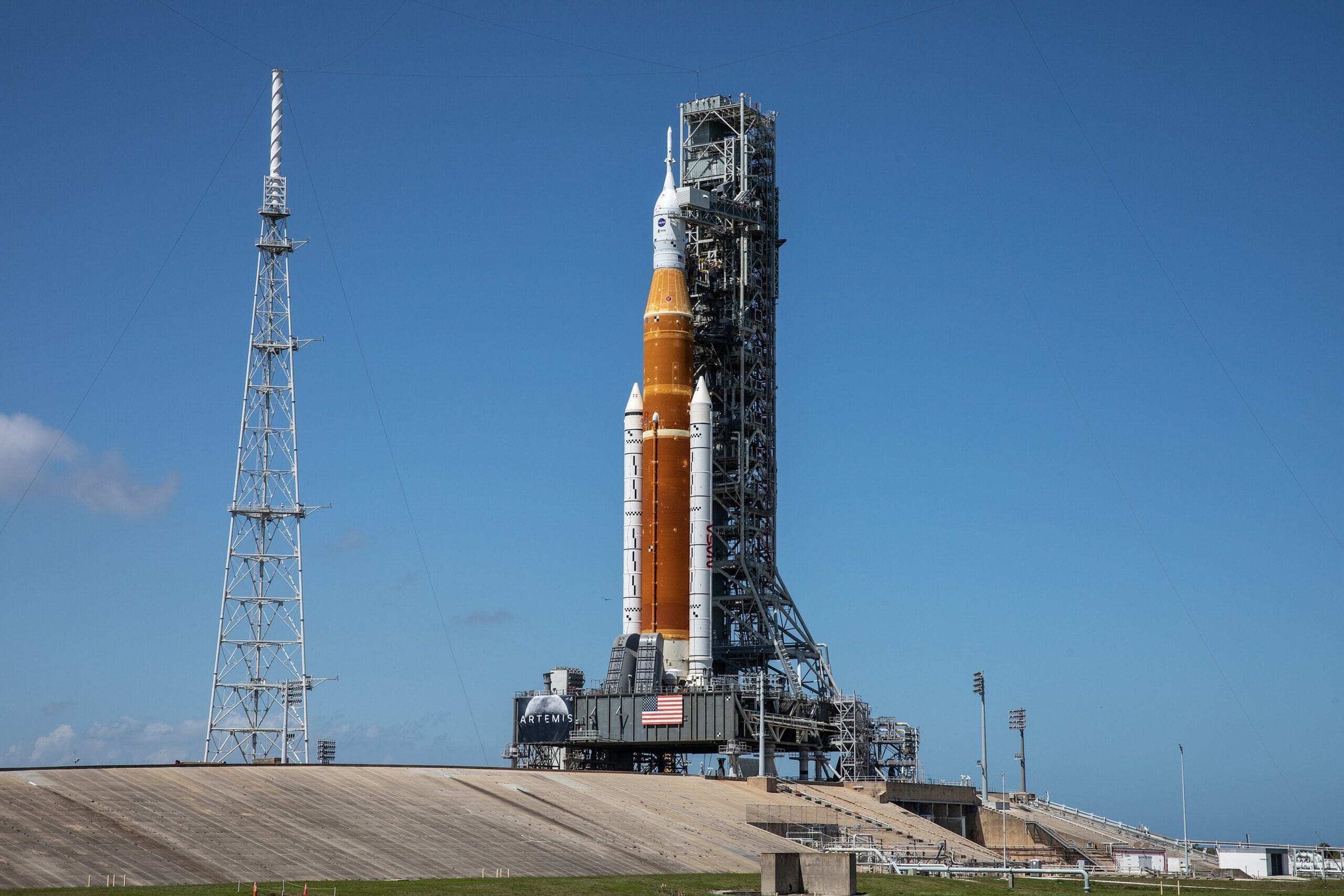 NASA Moon Rocket Launch Prepares Astronaut Flight